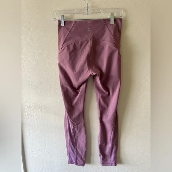 Lululemon Train Times 7/8 leggings - Picture 5 of 7